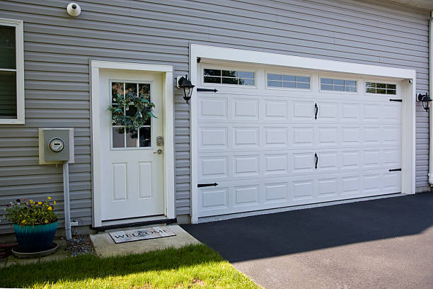 24/7 Emergency Garage Door Roller Replacement experts in Daphne, AL